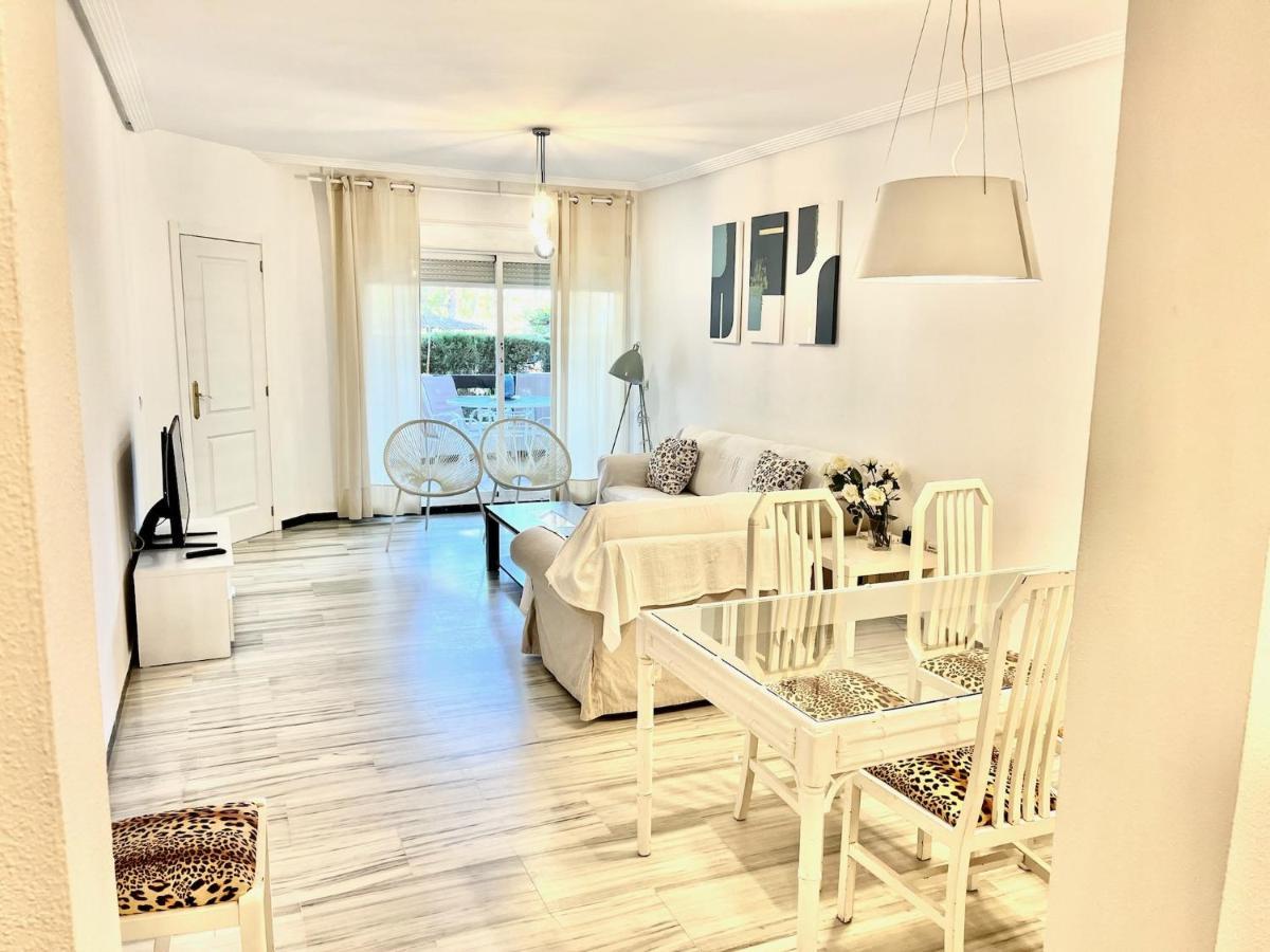 Puerto Banus With Private Garden Appartement Marbella Buitenkant foto
