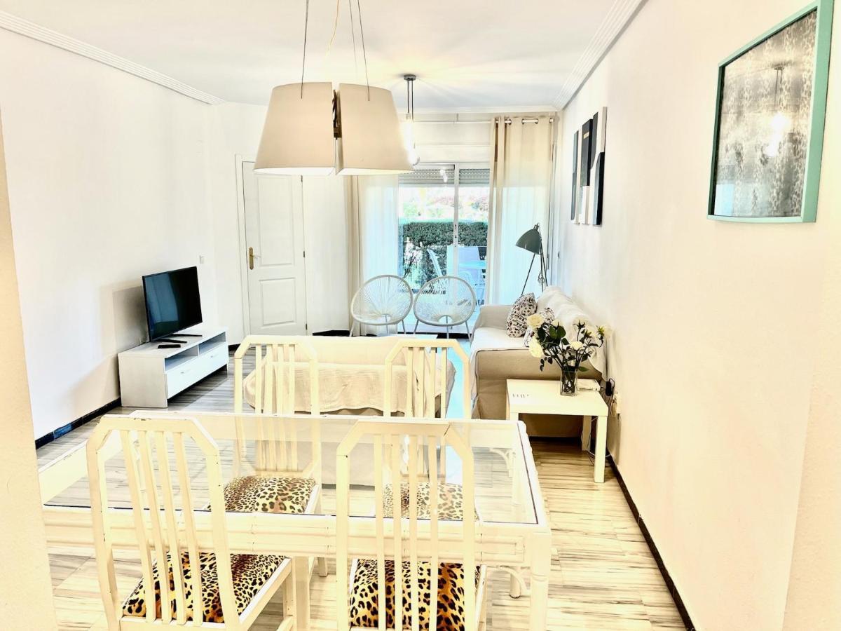 Puerto Banus With Private Garden Appartement Marbella Buitenkant foto