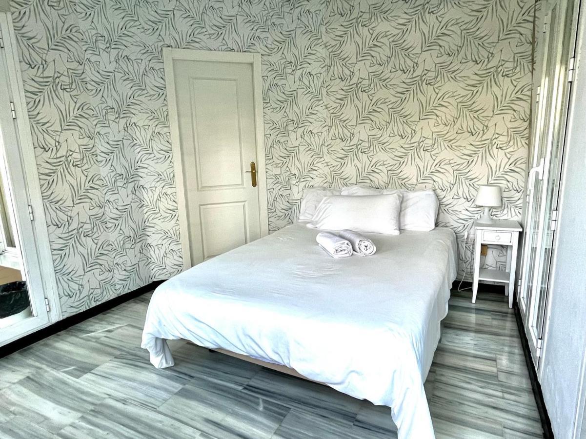 Puerto Banus With Private Garden Appartement Marbella Buitenkant foto