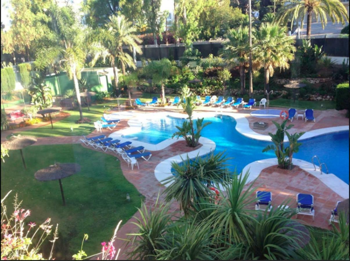 Puerto Banus With Private Garden Appartement Marbella Buitenkant foto