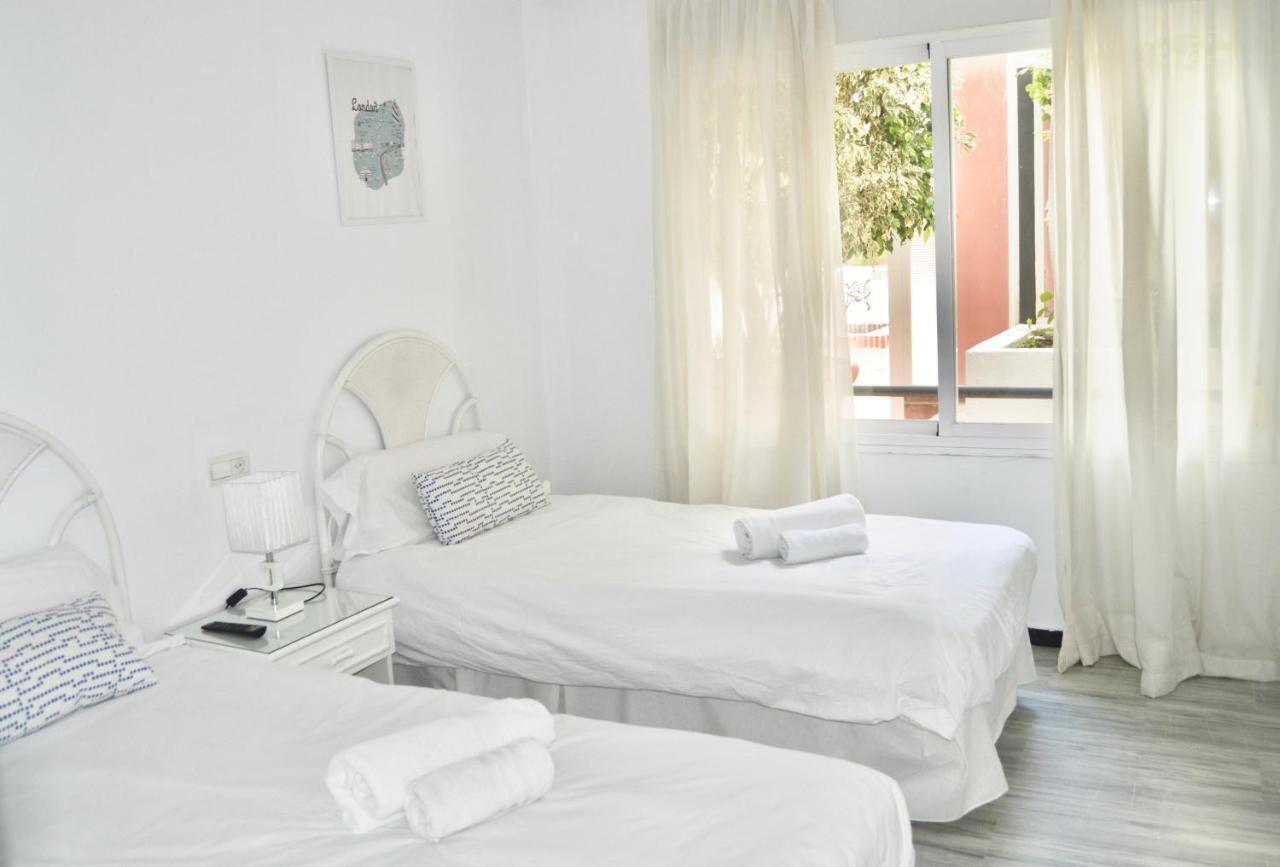 Puerto Banus With Private Garden Appartement Marbella Buitenkant foto